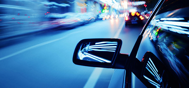 Fahrzeugsicherheitsausrüstung und wir